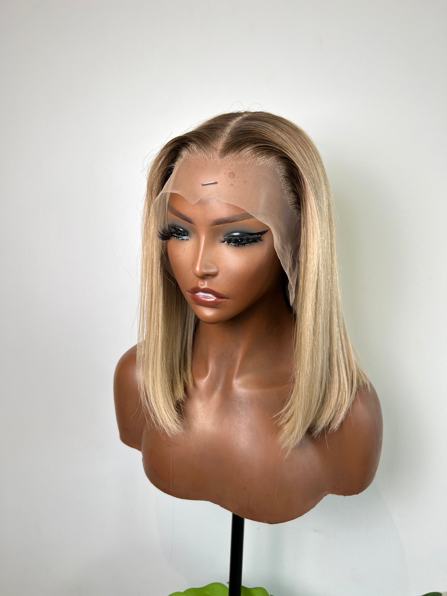 ‘MAE’ wig